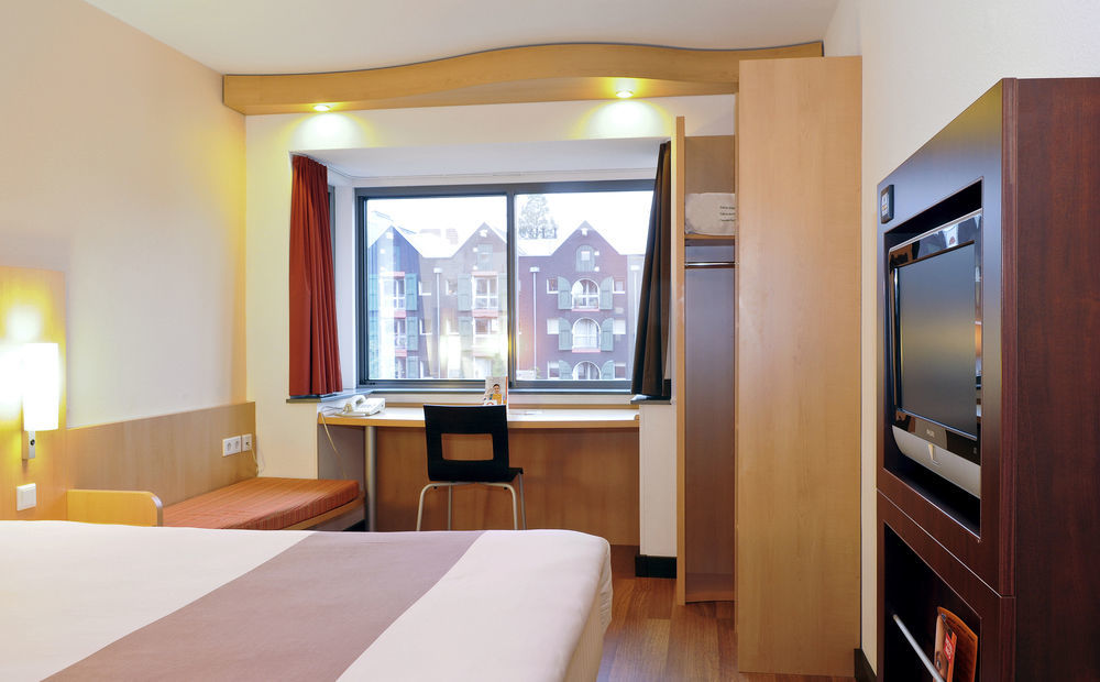 Ibis Amsterdam Centre Stopera Esterno foto
