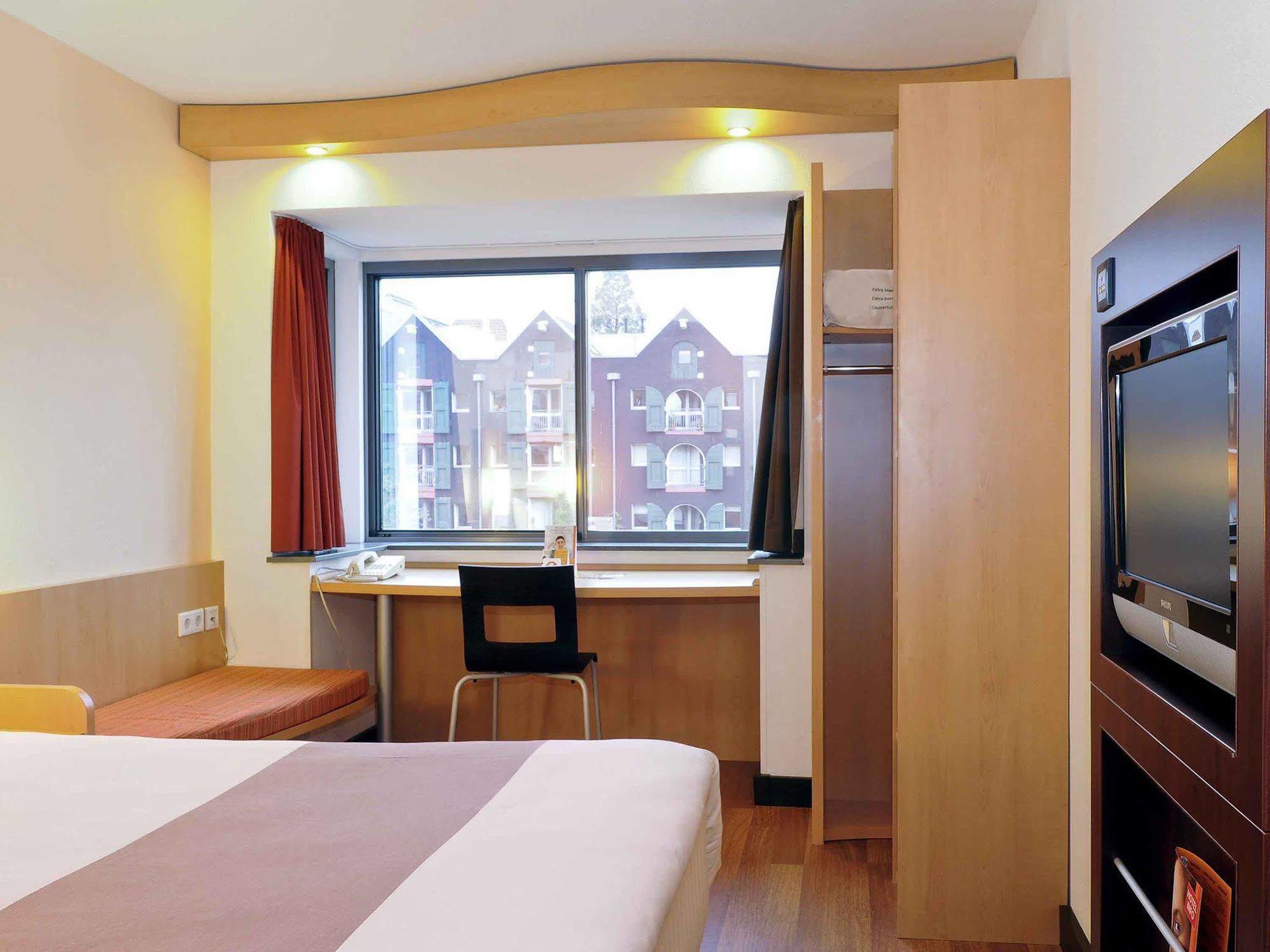 Ibis Amsterdam Centre Stopera Esterno foto